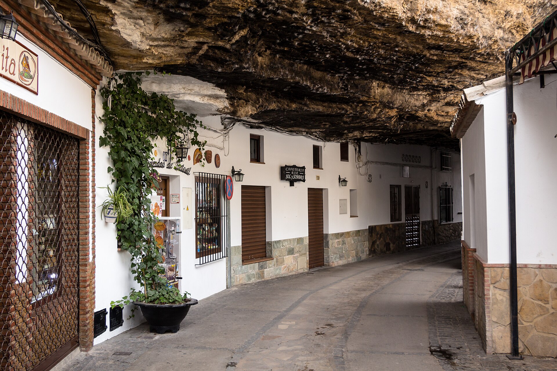 Calle Cuevas de la Sombra